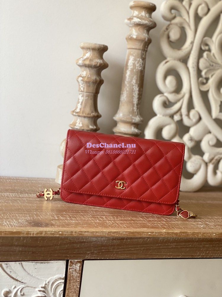 Replica Chanel Lambskin Wallet On Chain WOC AP3035 Red