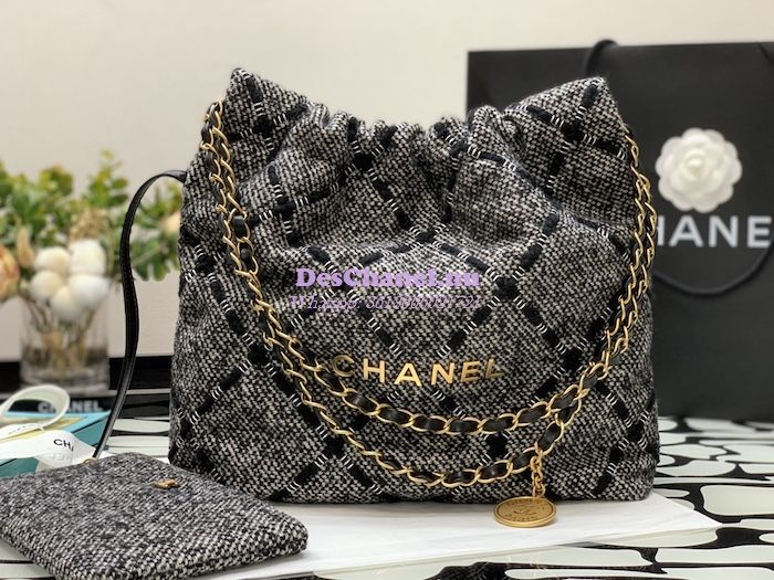 Replica Chanel 22 Handbag Wool Tweed & Gold Metal AS3260 Black and ecr