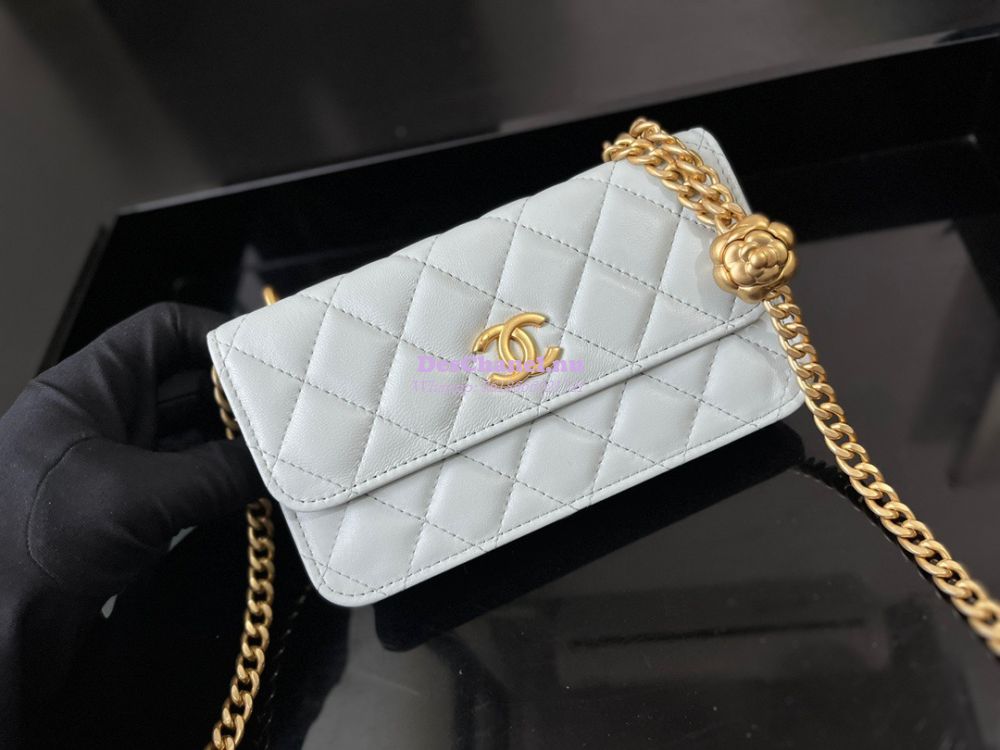 flap phone holder with chain chanel