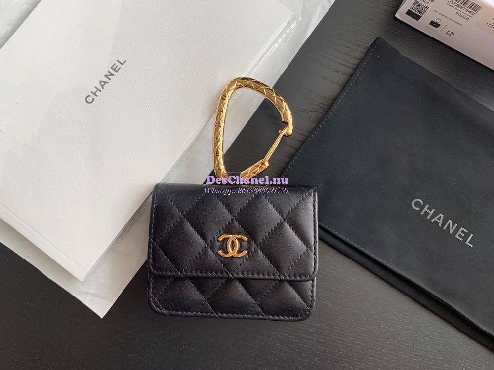 Chanel used wallet 2 - Gem