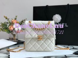 Replica Chanel Backpack in Grained Calfskin AS3108 White